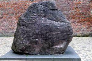 Nyenrode-Utrecht ve Runik Yazı