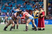 Moğol Güreşçilerin Naadam Bayramı 