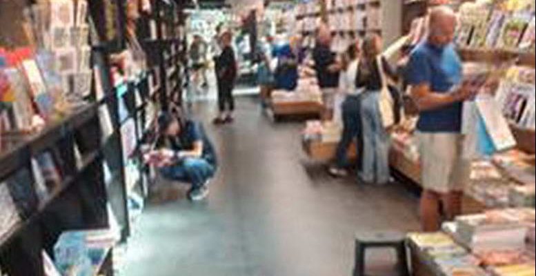 Eklesia Kitapçısı – Kiliseden Kütüphaneye