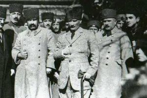 Mustafa Kemal Paşa Samsun’a çıktıktan sadece 20 gün sonra İstanbul’a geri çağrılmıştır
