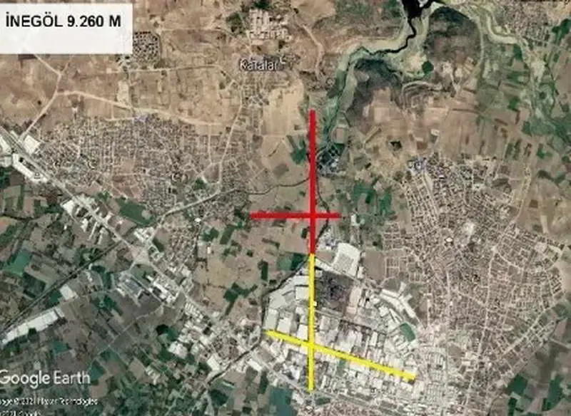 İnegöl Havaalanı Çocukluğum İnegöl’de geçti. İkinci Dünya Savaşı yıllarında yapılmış beton piste